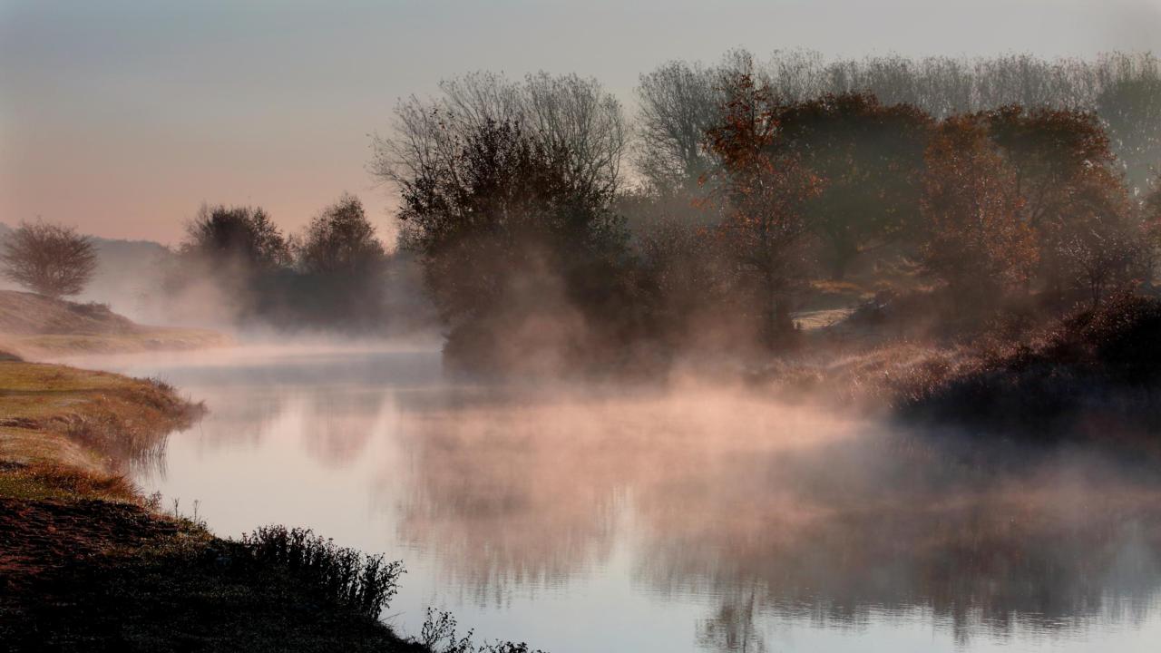 Pier Broekhof, water landschap in de ochtend