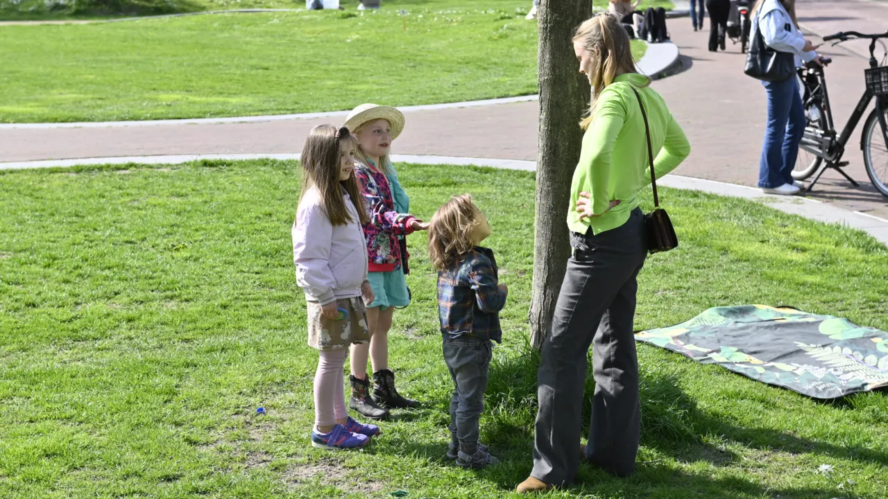 Kinderen op expeditie voor Expeditie Stadsnatuur