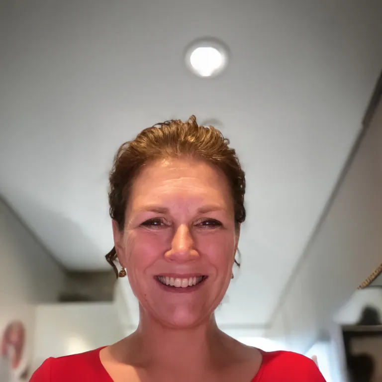 Replace this with a picture of you