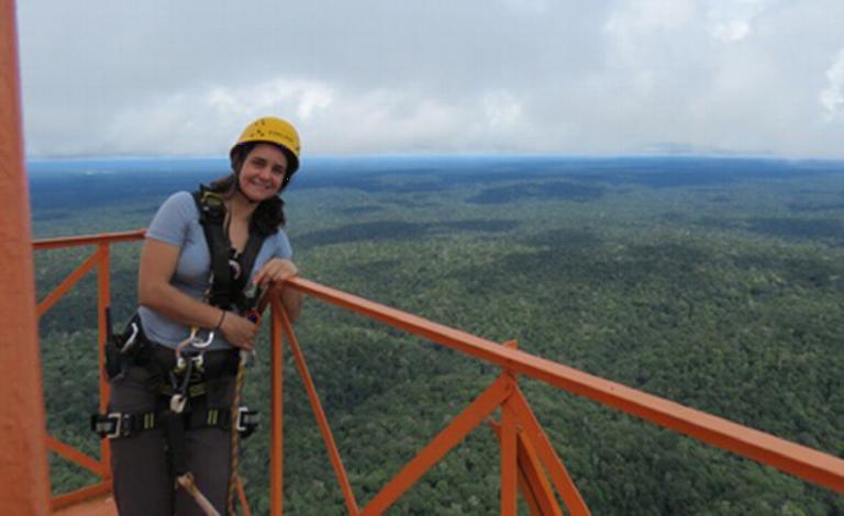 Sylvia-de-Mota-de-Oliveira-taking-Amazonian-air-samples