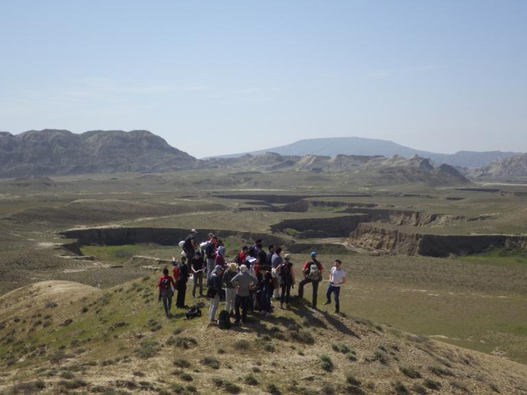 Looking for fossil Pontocaspian faunas in the desert of Kazachstan
