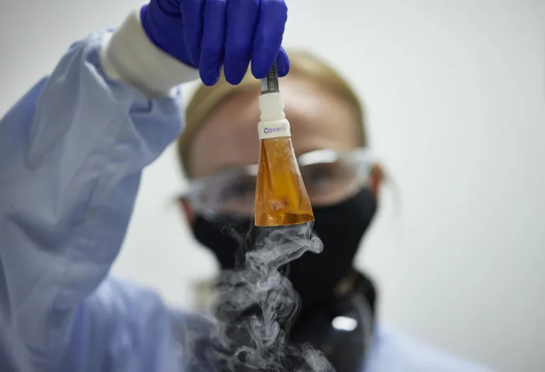 Onderzoeker in het lab